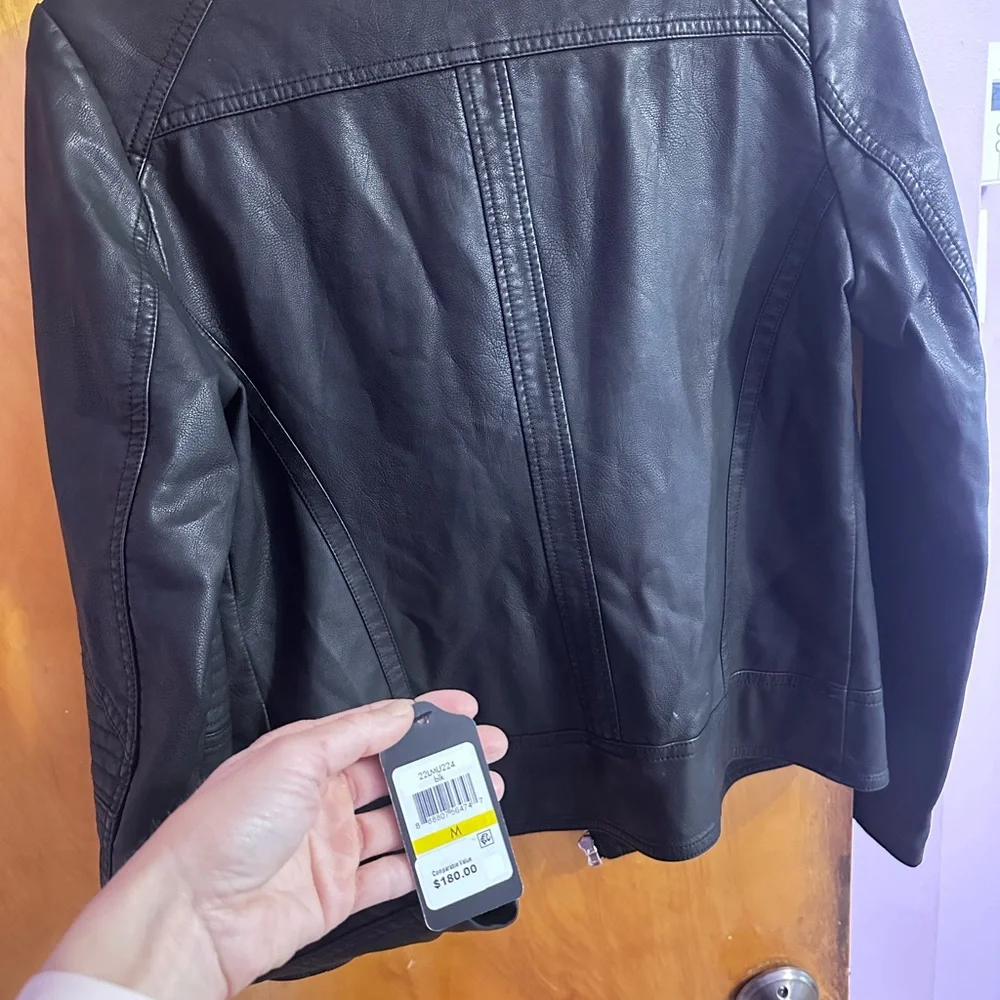 GUESS Women's Sleek Black Leather Jacket - Picture 3 of 3